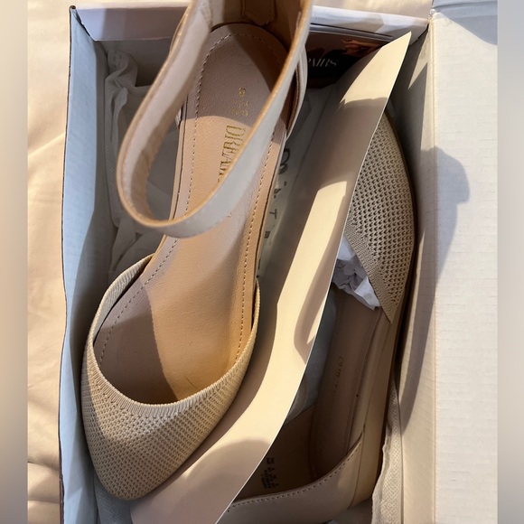 DREAM PAIRS Women's Low Wedge Ankle Strap Flats Shoes NWT - Picture 4 of 4